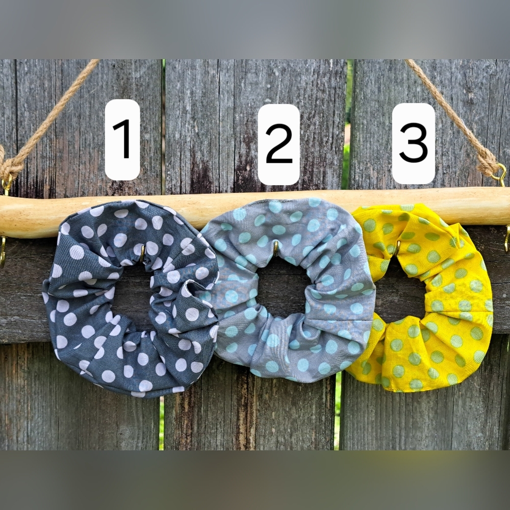 ONE Scrunchie Gray Yellow Polka Dots Prints 100% Cotton